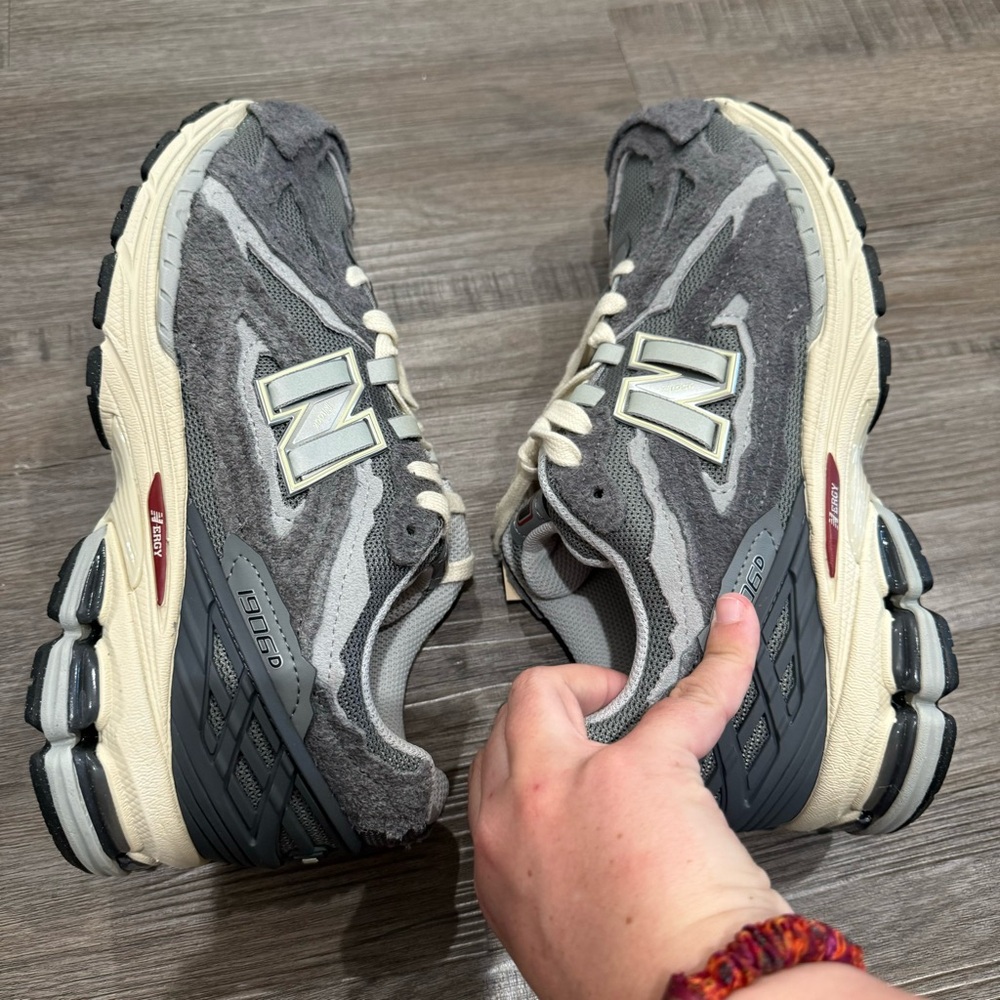 New Balance X Concepts 1906 Grey Suede Athletic Running Sneakers - Picture 7 of 9